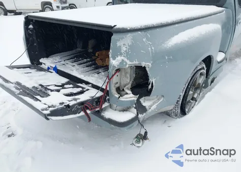 2000 Ford F-150 Svt Lightning from USA, damaged, VIN 2FTZF0731YCA59326